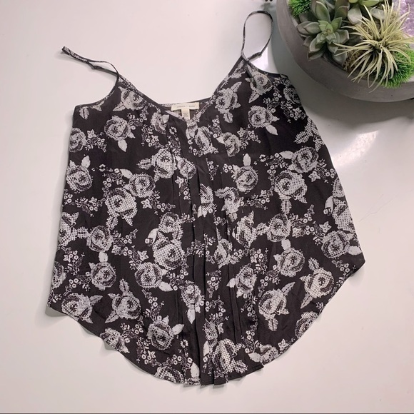 Silence and noise silk pleated front digital rose print brown tank top s - Picture 1 of 4